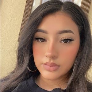 Meet your Posher, Diana